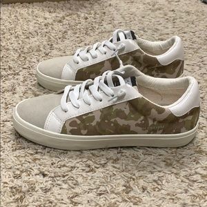 Brand new vintage Havana sneakers